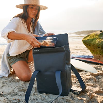 YETI Daytrip® 14L Insulated Tote Bag 240111 Daytrip PDP 14L Lifestyle 03 1024x1024 YETI Cooler Shop