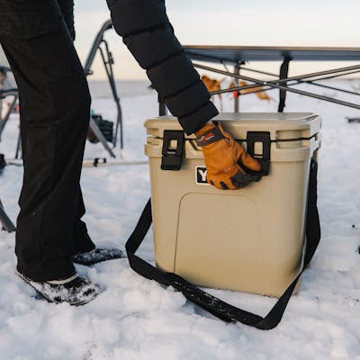 YETI Roadie® 24 Hard Cooler 240149 PDP Roadie 2 0 Product Overview P3 Desktop 2x yeticoolershop.com YETI Roadie® 24 Hard Cooler 240149 PDP Roadie 2 0 Product Overview P3 Desktop 2x yeticoolershop.com