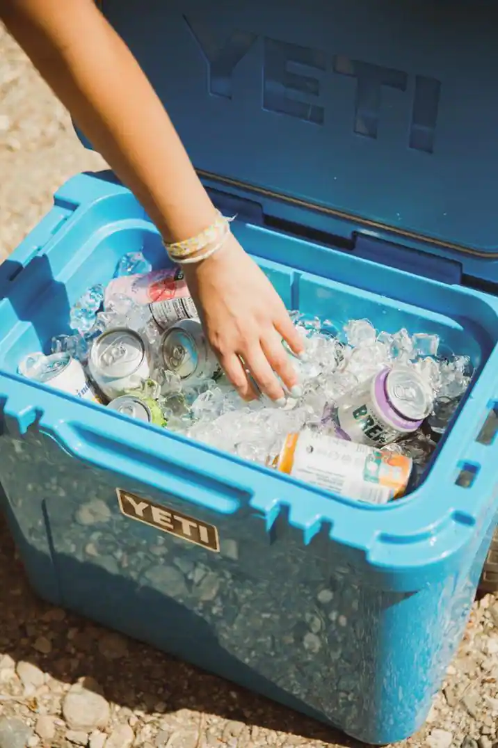 YETI Roadie® 32 Wheeled Cooler 6d323dfb afb8 4e4f 9de9 19d86fabd17f yeticoolershop.com