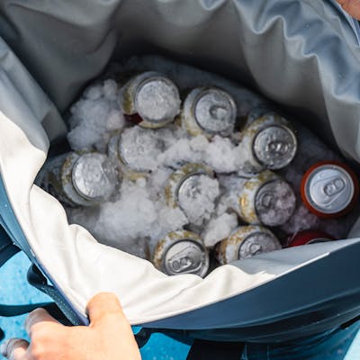 YETI Hopper® M30 Tote Soft Cooler Hopper M30 Soft Cooler Product Overview Image Leakproof Liner 1x YETI Cooler Shop