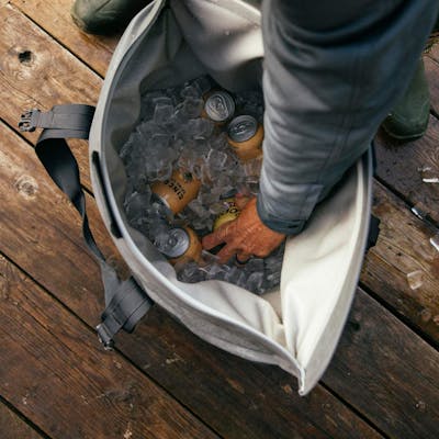 YETI Hopper® M30 Tote Soft Cooler PDP M30 EasyOpen ToughBreak Product Overview P2 Desktop 2x YETI Cooler Shop