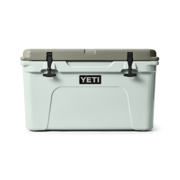 YETI Tundra® 45 Hard Cooler Site Studio Hard Cooler Tundra 45 Ridgeline front 3352 Layers F B 2400x2400 yeticoolershop.com