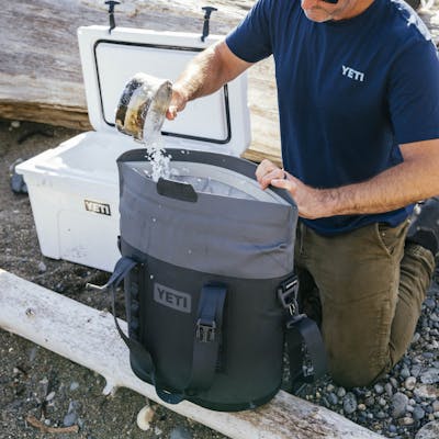 YETI Hopper® M15 Tote Soft Cooler W 22014 PDP Product Overview Lifestyle M15 P4 2x YETI Cooler Shop