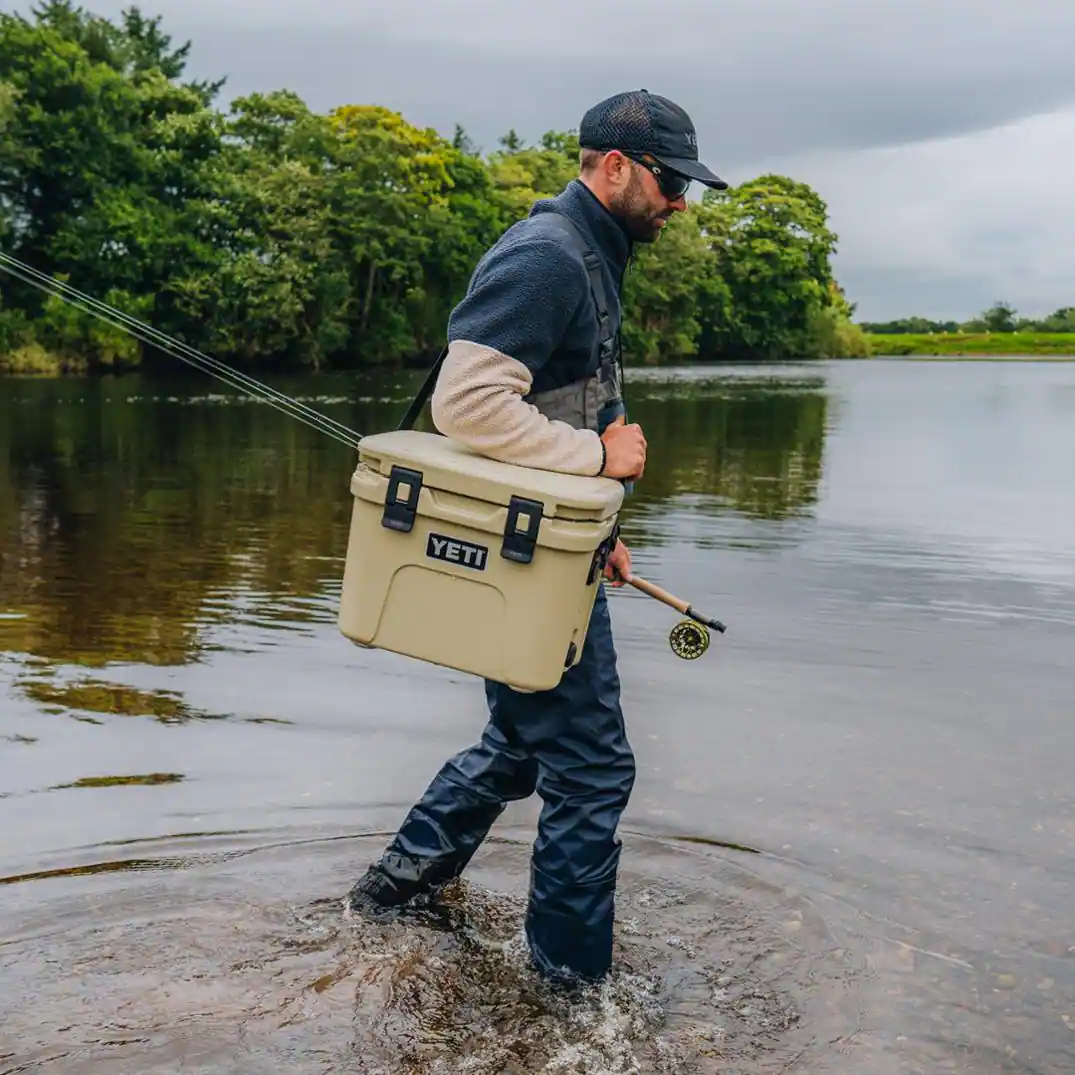 YETI Roadie® 15 Hard Cooler c2b2f40b 0c50 474e 808f b4aa34843ed8 yeticoolershop.com YETI Roadie® 15 Hard Cooler c2b2f40b 0c50 474e 808f b4aa34843ed8 yeticoolershop.com